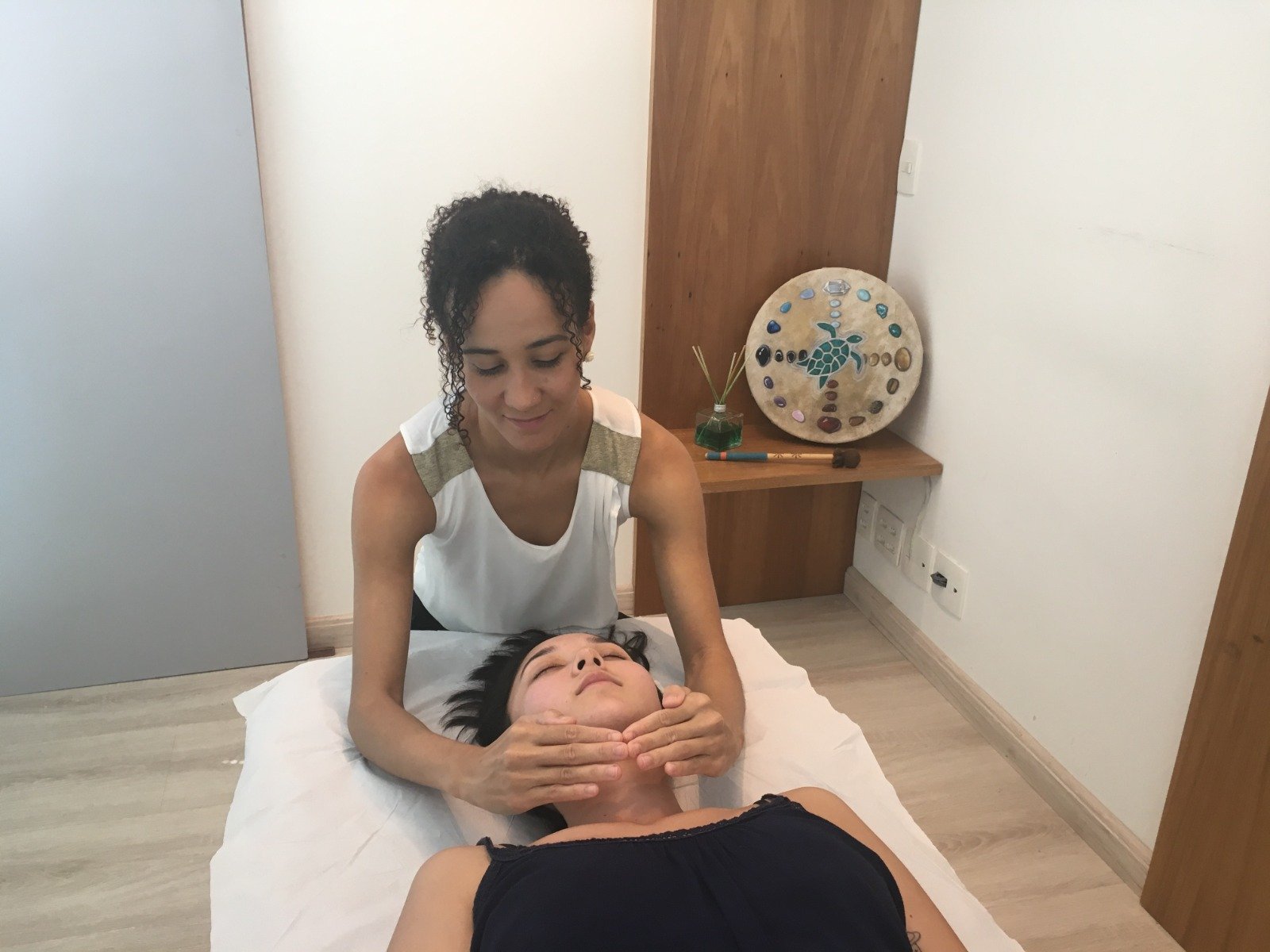 Nivea Reid Reiki treatment